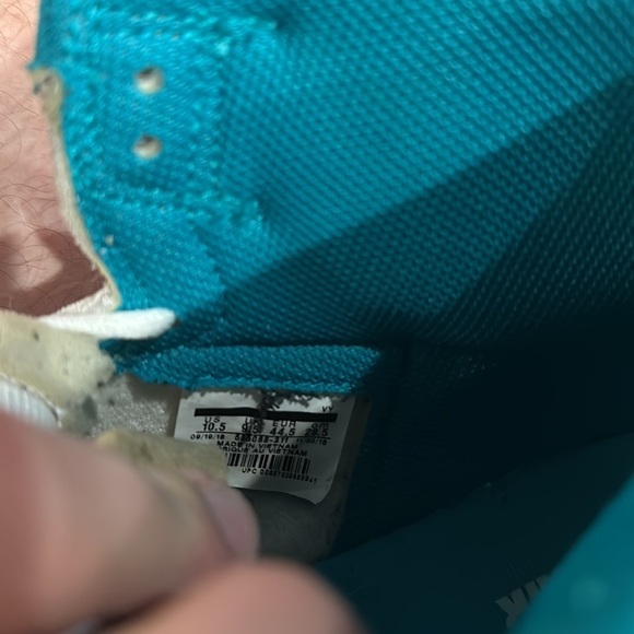 AUTHENTIC Turbo Green jordan 1s size 10.5 men’s - Picture 9 of 9